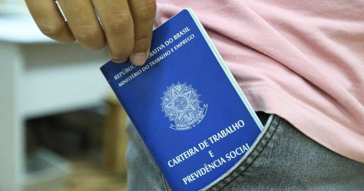 PEC do fim da escala 6x1 obtêm número necessário de assinaturas